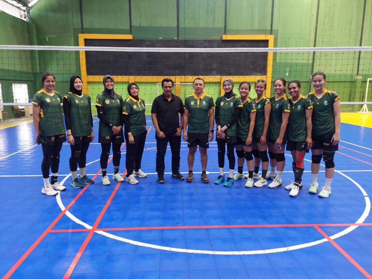 Bola Voli PON XXI Jatim : Putra Finalis dan Putri Juara