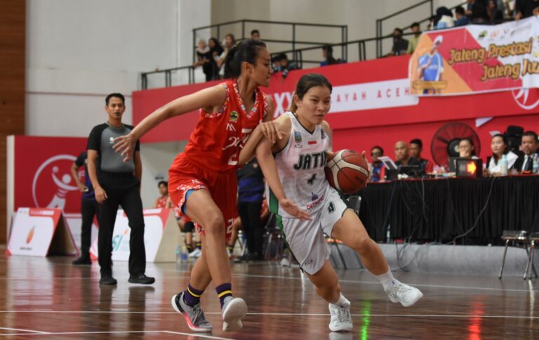 Tim Basket Putri Jatim Melaju Ke Final