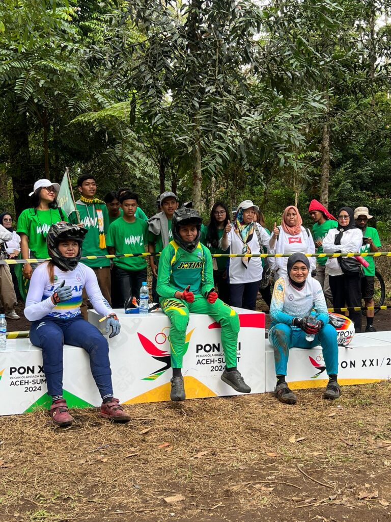Tim Balap Sepeda MTB Jatim Rebut Empat Emas di PON 2024