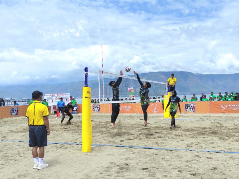 Juara Pool di Laga Penyisihan, Tim Putri Voli Pantai Jatim Melenggang di Babak 8 Besar