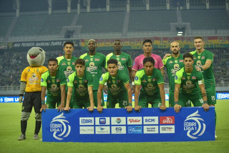 Liga 1 2024-2025 : Persebaya Berhasil Kalahkan Persis Solo