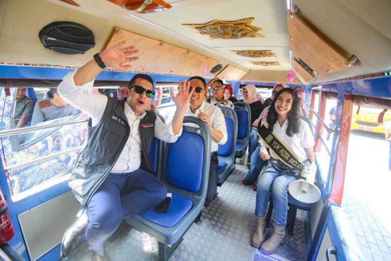 WIKA, Ajak Masyarakat Wisata Keliling Kota Mojokerto