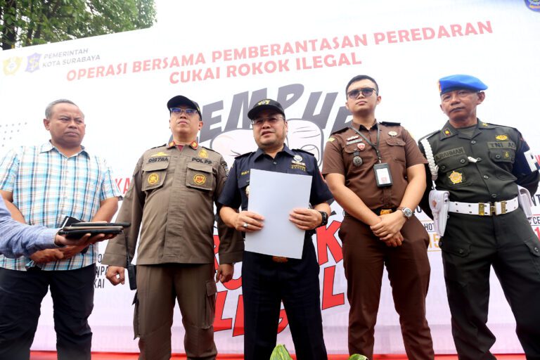 Gempur Rokok Ilegal, Sinergi Pemkot Surabaya dan Bea Cukai Berhasil Cegah Kerugian Negara 