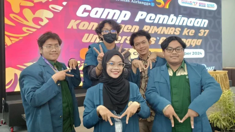 Tim PKM-KC UNAIR Siap Berkompetisi di PIMNAS dengan Inovasi Sistem Monitoring HIV