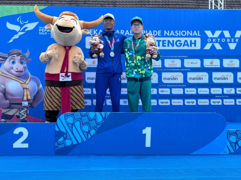 Atlet Para Renang Maulana Rifky Tambah Medali Emas untuk Jatim di Peparnas XVII 2024