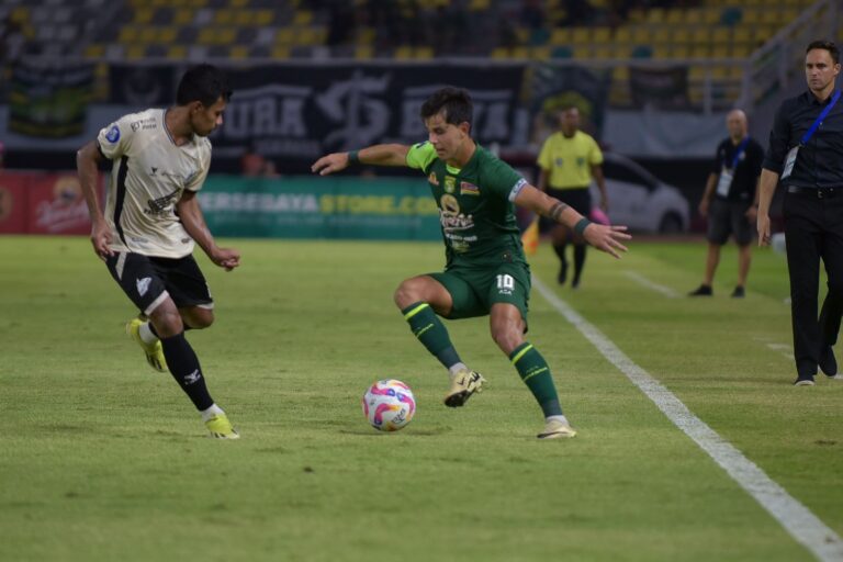 Hasil Liga 1 : Persebaya Ditahan Imbang PSM Makassar di Kandang, Skor 1-1