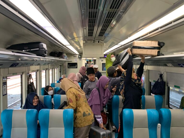 Traveling Rame Rame Makin Seru Dengan Layanan Tiket Rombongan, Dapatkan Diskon Hingga 10%