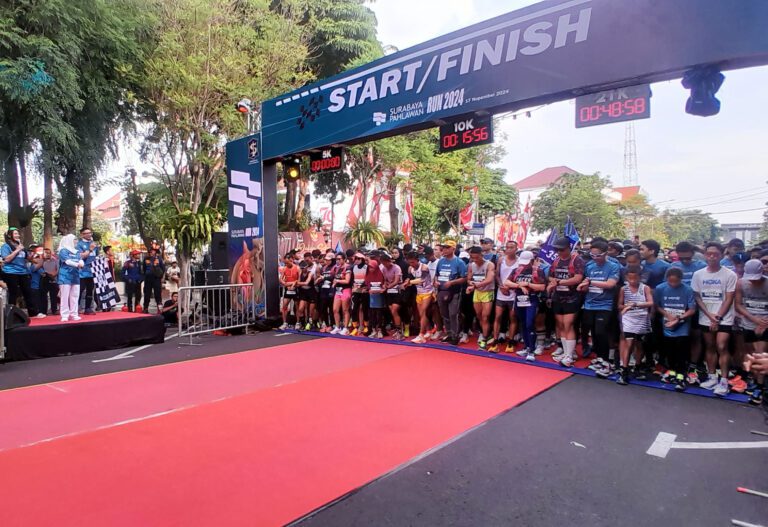 Hari Kesehatan Nasional, Pemkot bersama PERSI Gelar Surabaya Pahlawan Run 2024