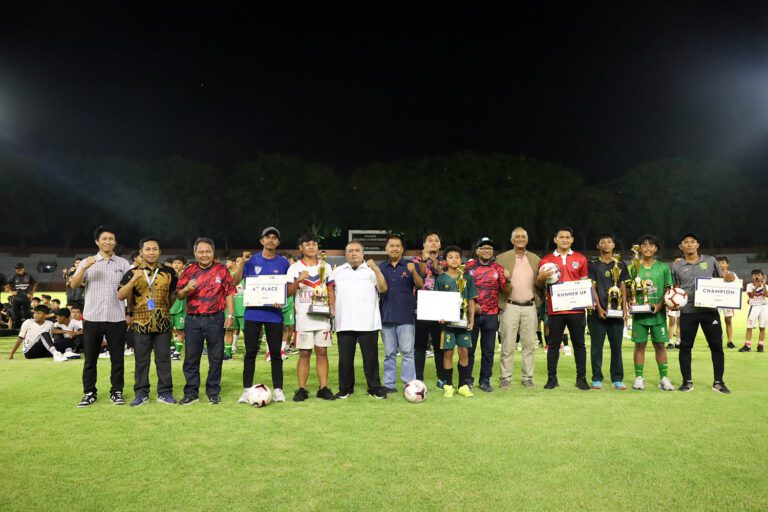 Pemkot Surabaya – Askot PSSI Tutup Soeratin Cup Piala Wali Kota Surabaya U-13 dan U-15, Tim Terbaik Melaju ke Jatim