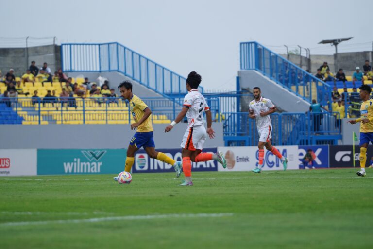 Liga 2: Gresik United Tundukkan Pemuncak Klasemen, Naik ke Peringkat 5