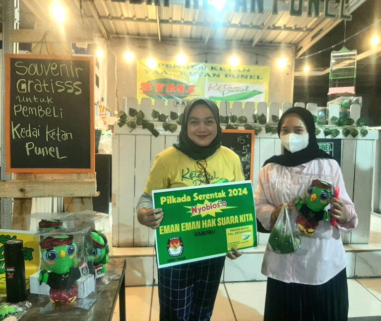 Sosialisaikan Jangan Golput, Kedai Ketan Punel, Beri Ketan dan Souvenir Gratis ke Pembeli
