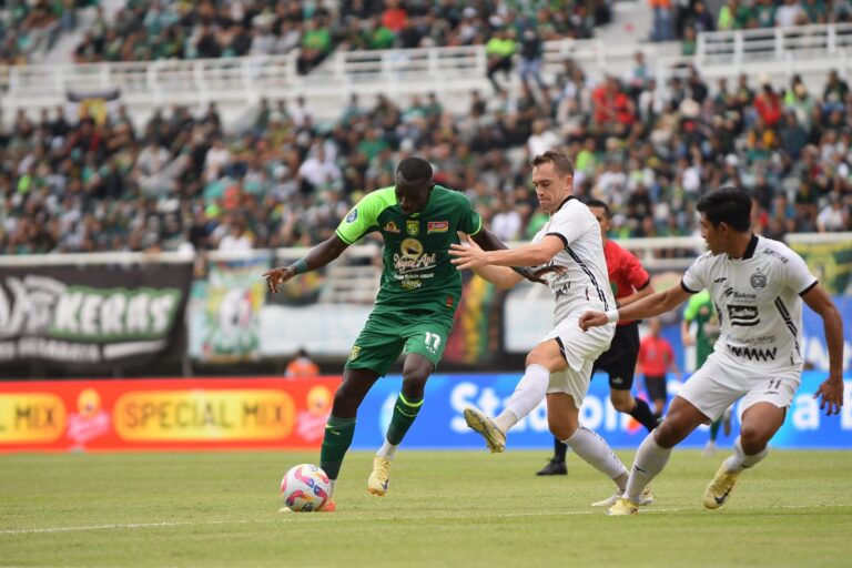 Liga 1 : Persebaya Menangkan Duel Klasik Lawan Persija Jakarta