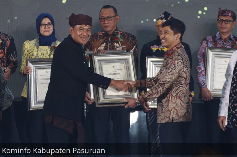 PJ Bupati Pasuruan Raih STBM Award Tahun 2024 dari Kementerian Kesehatan