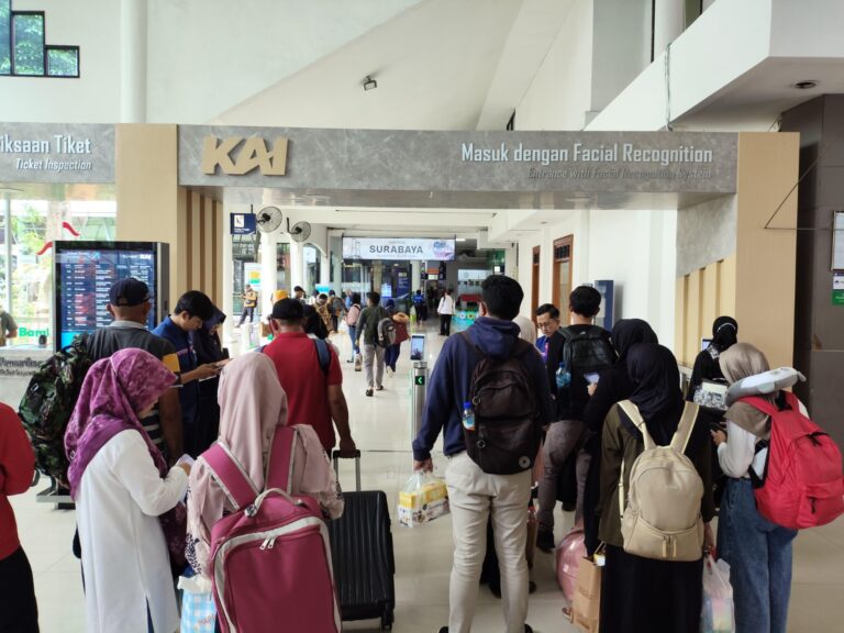 Sebanyak 15.648 Pelanggan Gunakan KA di Daop 8 Surabaya