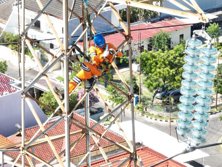 PLN Perketat Pengawasan Jaringan Transmisi Menjelang Nataru