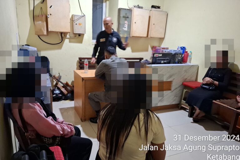 Satpol PP Surabaya Kembali Amankan 11 Muda-Mudi Pesta Miras di bawah Jembatan Suramadu