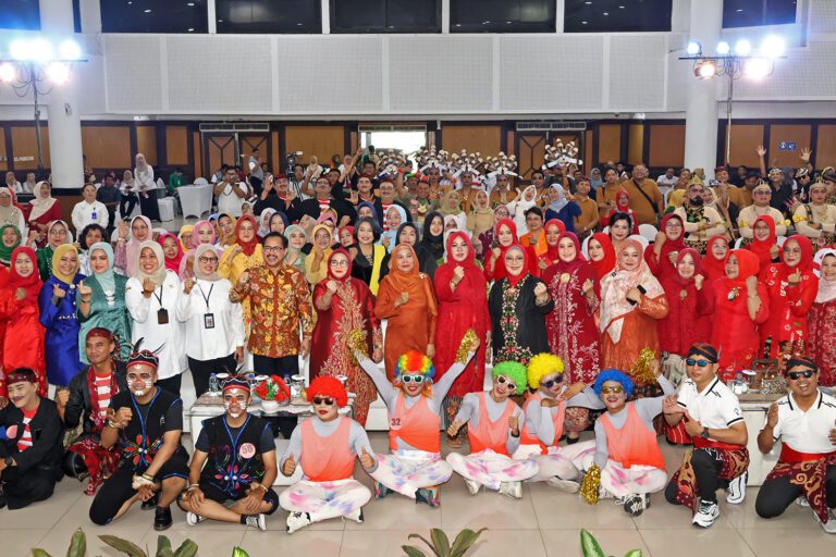 Pemkot Surabaya Bersama DWP dan PKK Peringati Hari Ibu, Dorong Pemberdayaan Perempuan Lewat Berbagai Program