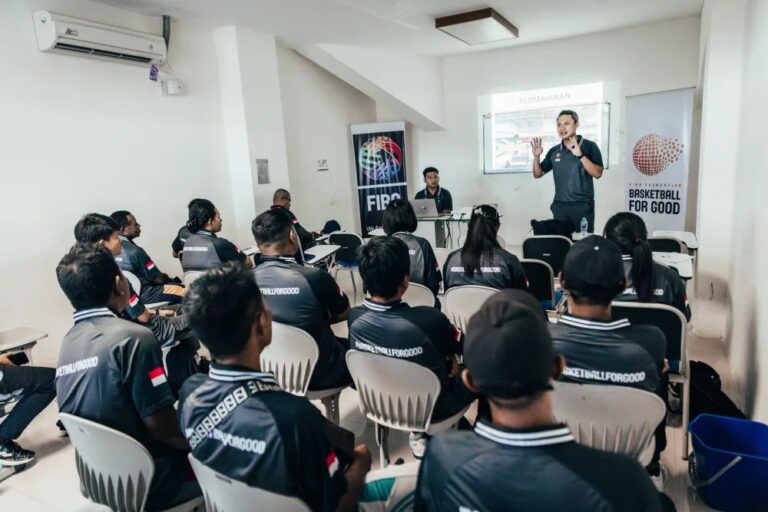 PUI Sport and Exercise Research Center UNESA Kerja Sama dengan FIBA: Ajarkan “Basketball for Good” kepada Guru PJOK Papua