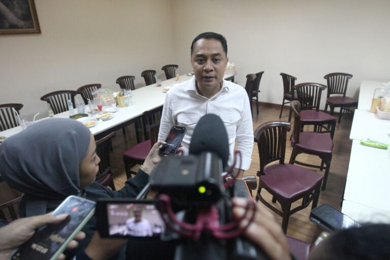 Dugaan Korupsi Parkir PD Pasar Surya Terbongkar, Wali Kota Eri Tekankan Akuntabilitas