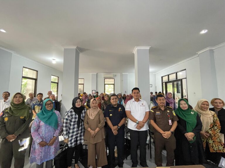 Pemkot Surabaya dan Bea Cukai Sosialisasikan Gempur Rokok Ilegal, Minta Warga Lapor Jika Temukan Penjualan