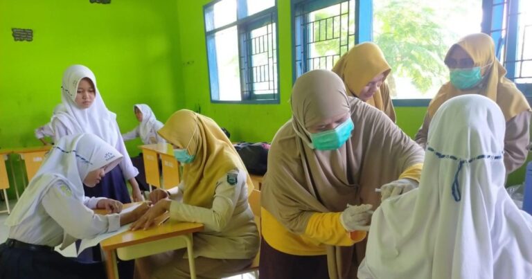 Cegah Kanker Serviks : Dinkes Probolinggo Gelar Imunisasi HPV bagi Anak Sekolah
