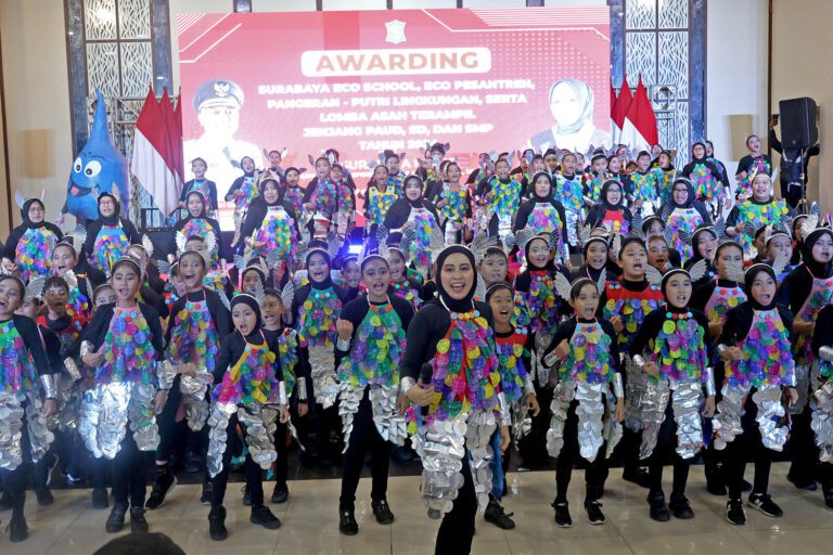 Waspada Cuaca Ekstrem, Wali Kota Eri Cahyadi Ajak Siswa PAUD-SMP untuk Peduli Terhadap Lingkungan