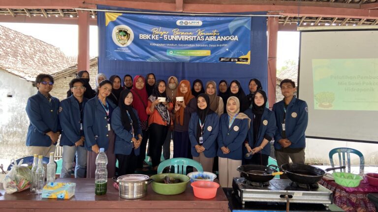 Mahasiswa KKN UNAIR Olah Sayur Hidroponik Jadi Produk Mie Sehat