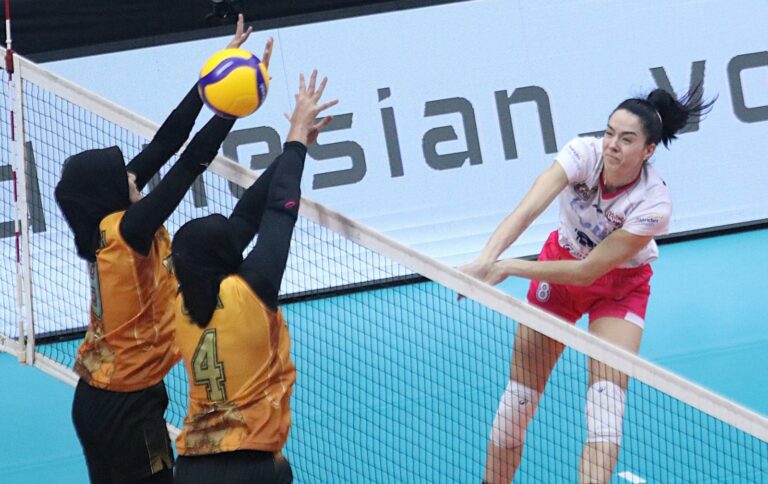 PLN Mobile Proliga 2025 : Popsivo Polwan Belum Terkalahkan Usai Menang Tipis 3-2 Atas Livin’