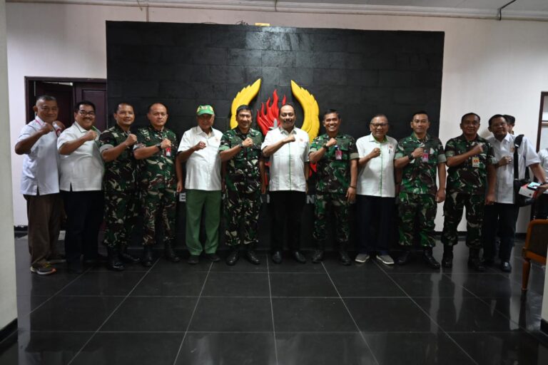 Danlanud TNI AU Abdulrrahman Saleh Kunjungi KONI Jatim