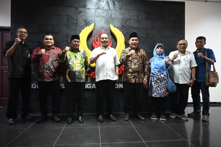 Ketua Umum Pengprov Ikatan Pencak Silat Indonesia (IPSI) Jawa Timur (Jatim) Bambang Haryo Soekartono (BHS) Melakukan Audiensi di Kantor KONI Jatim4