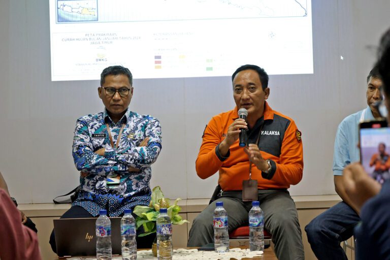 Pemkot Surabaya dan BMKG Imbau Masyarakat Waspada Cuaca Ekstrem