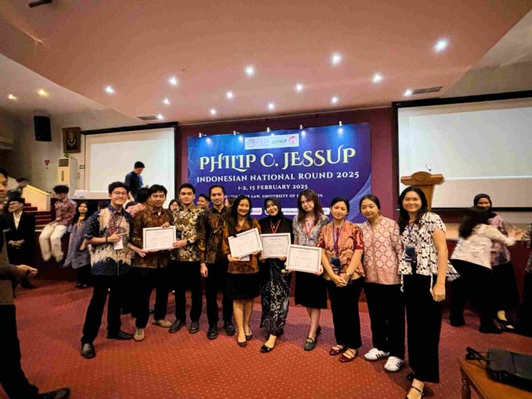 Bahas Perkara Laut Aegea, Mahasiswa FH UNAIR Juarai International Moot Court