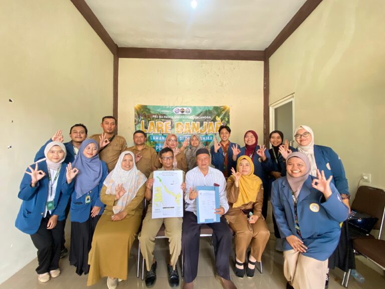 Mahasiswa FIKKIA UNAIR Gagas ‘Lare Banjar’, Program Lawan Diare, Desa Banjar Banyuwangi