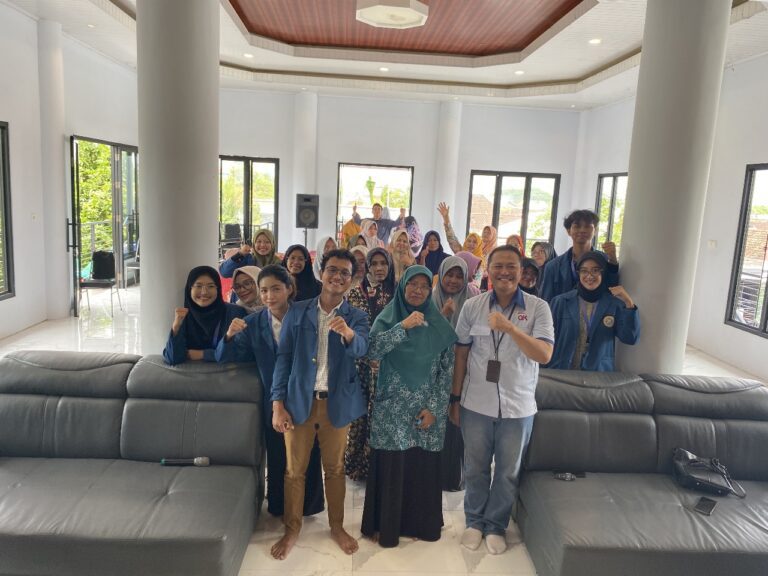 Mahasiswa Unair Bersama OJK Selenggarakan Gerakan Anti Judol