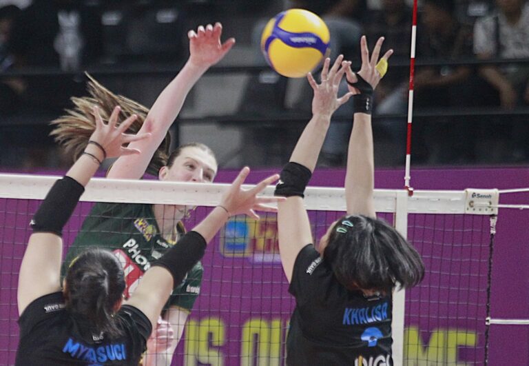 PLN Mobile Proliga 2025 : Petrokimia Buka Persaingan Lolos Final Four