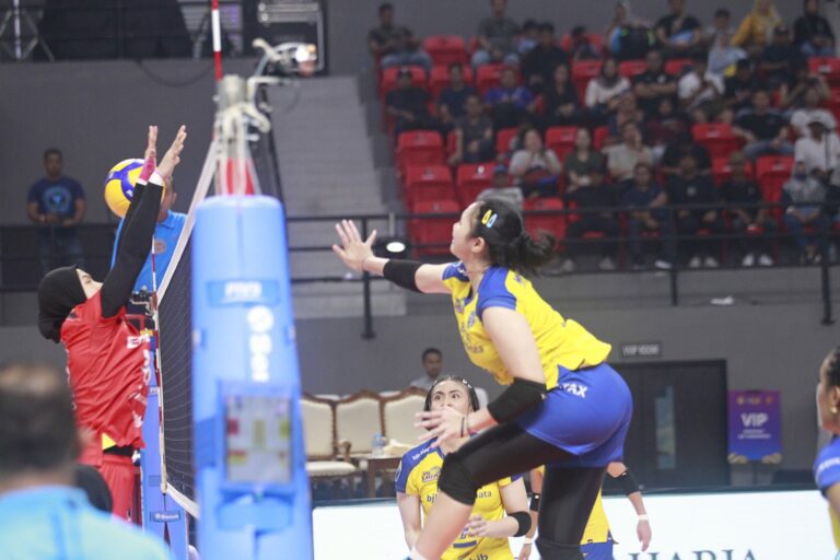 PLN Mobile Proliga 2025 : Meski Berat ke Final Four, Bandung bjb Kalahkan Pertamina