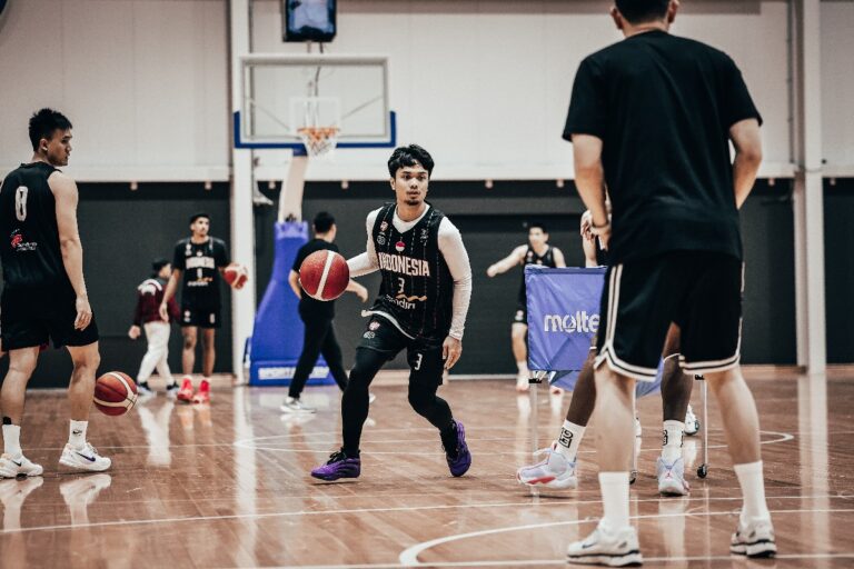 Melawan Australia, Coach Ahang Minta Pemain Fokus: Kita Harus Main Secara Tim dan Jangan Buru-Buru!