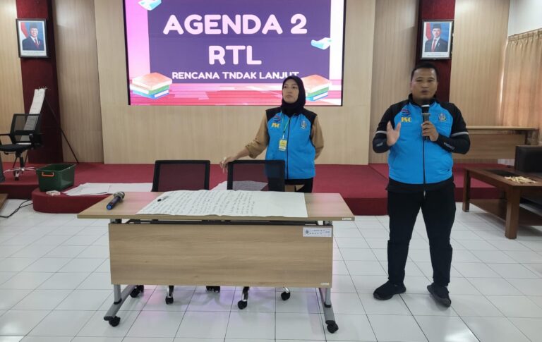 Peserta Pelatihan Pemprov Jatim-UPT PTKS Membuat Rencana Tindak Lanjut