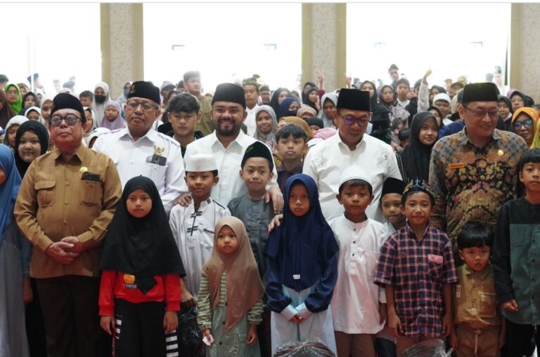 Gelar Safari Ramadan di Kota Batu, Baznas Jatim Santuni 500 Anak Yatim