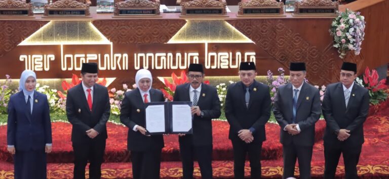DPRD Setujui RPJMD 2025-2030, Gubernur Jatim Yakin Penyelesaian Lebih Cepat dari Target