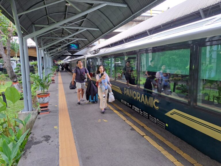 Sebanyak 259.575 Pelanggan Gunakan KA Keberangkatan Daop 8 Surabaya