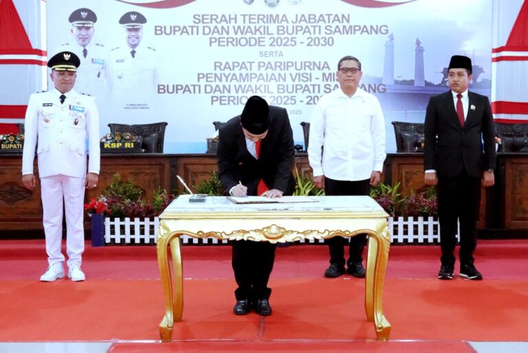 Wagub Jatim Tekankan pada pemkab Sampang untuk Fokus Pertumbuhan Ekonomi dan Pengentasan Kemiskinan