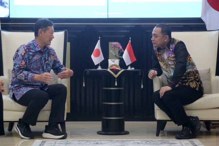 Pamitan Akhir Masa Jabatan, Konjen Jepang Takeyama Kenichi Temui Wali Kota Surabaya Eri Cahyadi