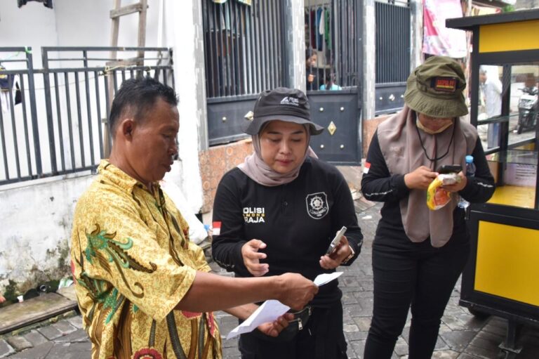 Pemkot Surabaya Beri Surat Peringatan Pembongkaran Bangunan di Sungai Kalianak