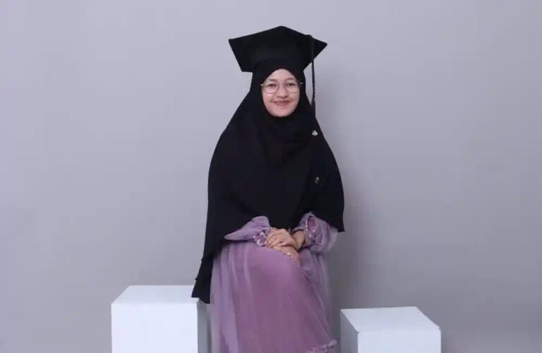 Lensa Rosdiana, Alumni UNAIR yang Sukses Bangun Lembaga Konsultan Data