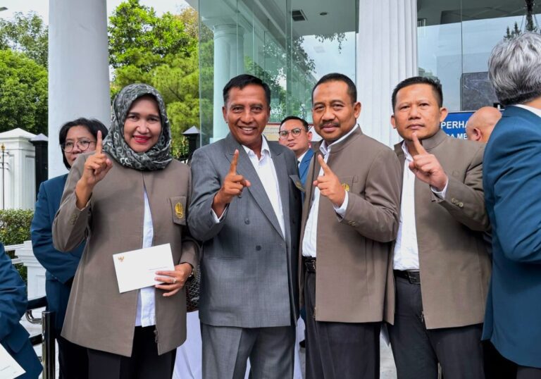 Hadiri Undangan Presiden, Rektor Unesa Siap Wujudkan Visi Pemerintah Menuju Indonesia Emas 2045