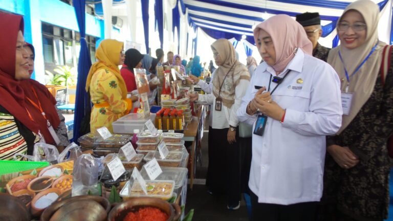 BKKBN Jatim Buka PPKA Ramadhan Sale 2025