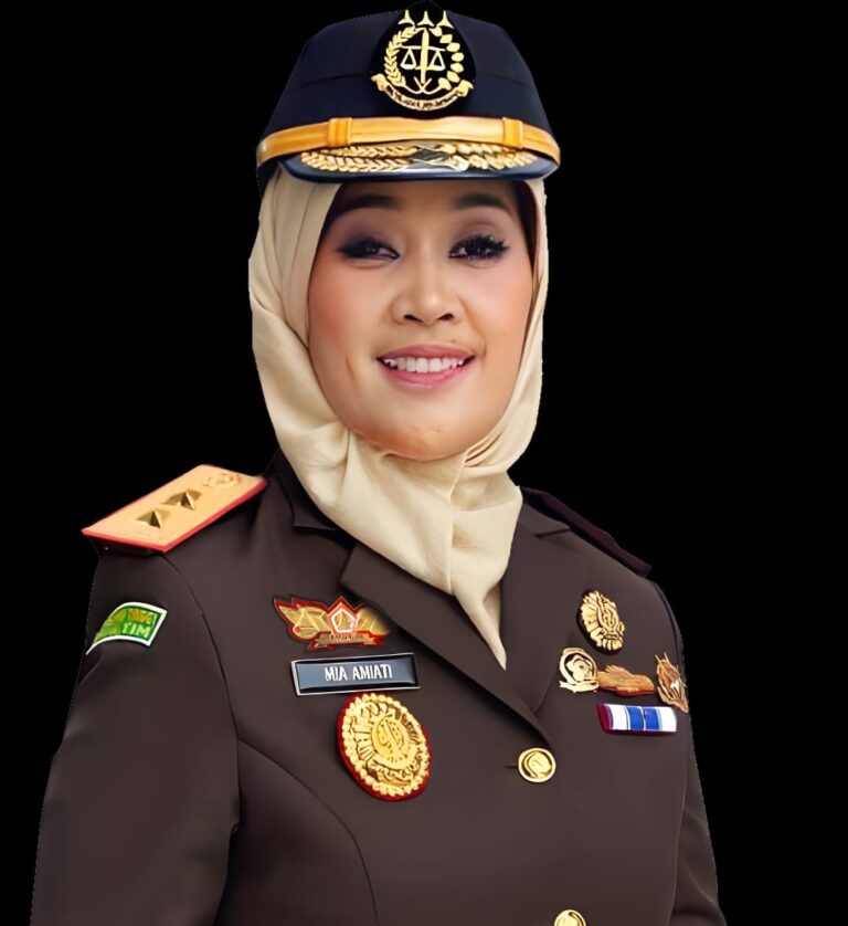 Prof (HCUA) Mia Amiati Jabat Komisaris Independen Bank Mandiri