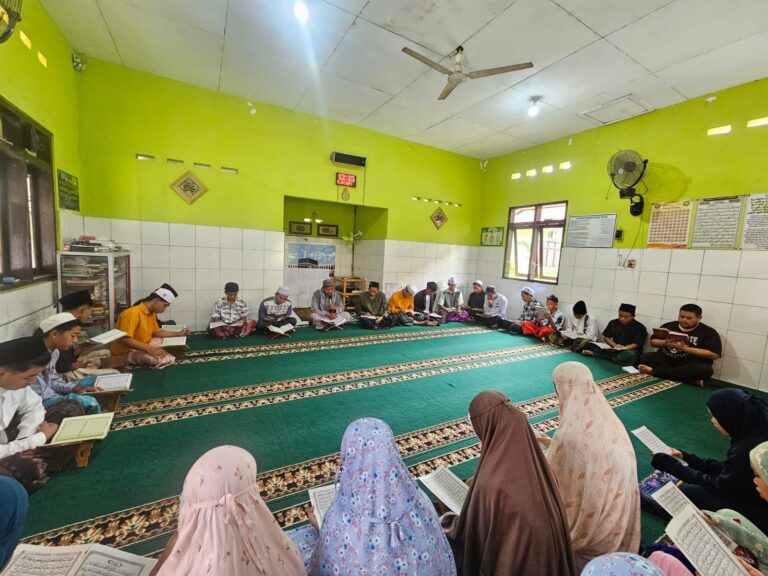 UPT PPSAA Situbondo Berpartisipasi dalam Program Indonesia Khataman Al-Quran. Menyambut Malam Nuzulul Quran