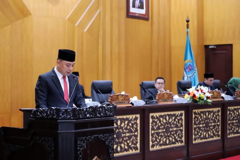 Wali Kota Surabaya Ajak Warga Aktif Awasi Peredaran Miras Selama Ramadan